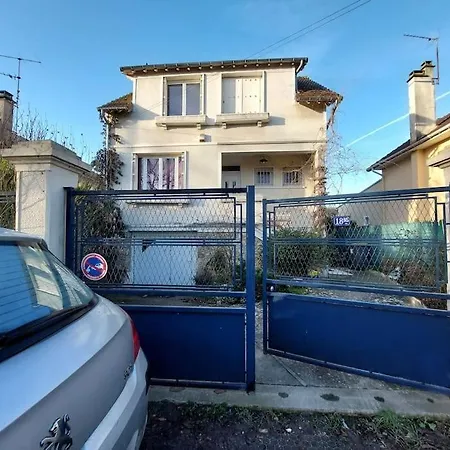 Maison Entiere A Sartrouville Exterior foto